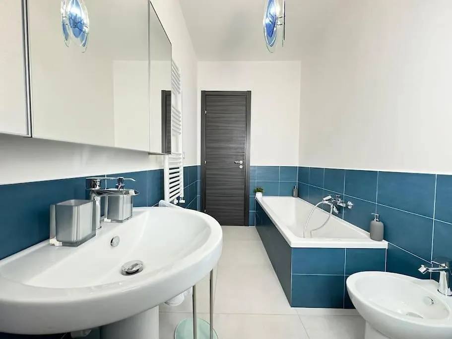 Attico Magnificent Wi-Fi/Free Parking Apartment Palermo