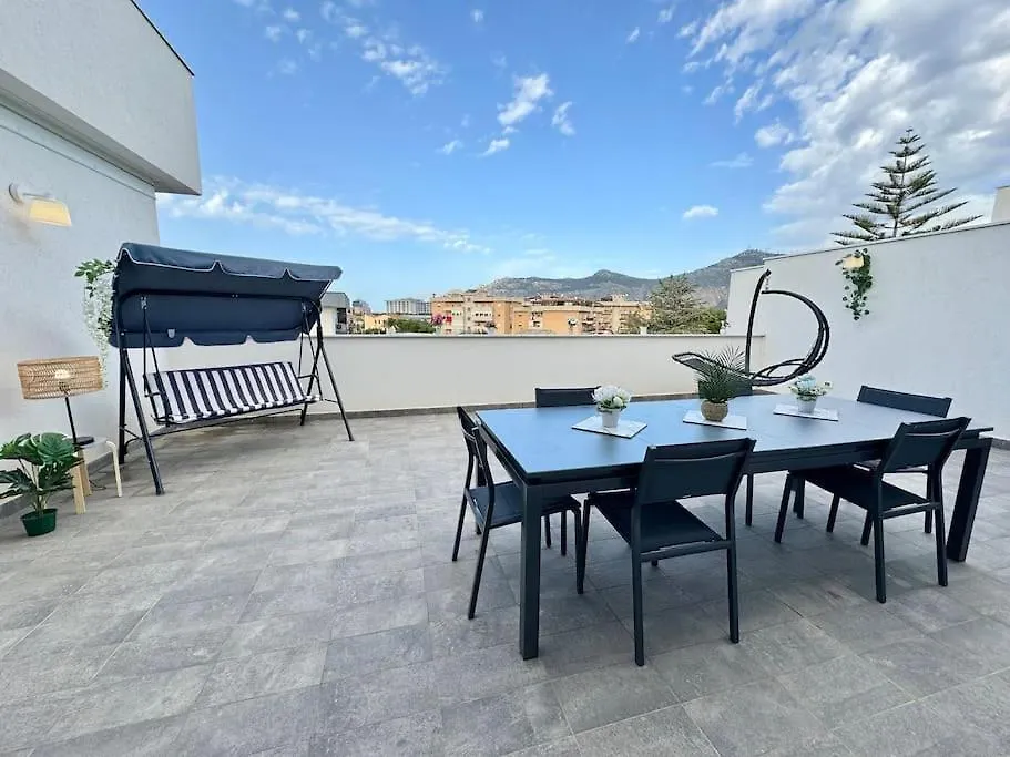 Attico Magnificent Wi-Fi/Free Parking Apartment Palermo Italy