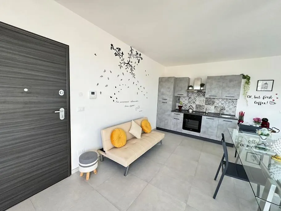 Attico Magnificent Wi-Fi/Free Parking Apartment Palermo