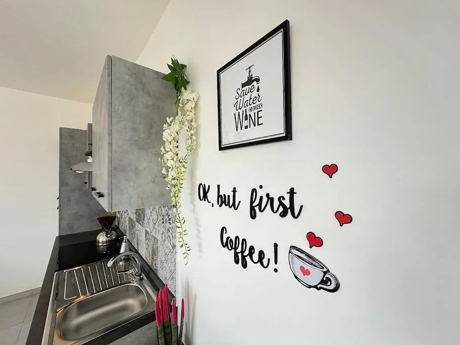 Attico Magnificent Wi-Fi/Free Parking Apartment Palermo