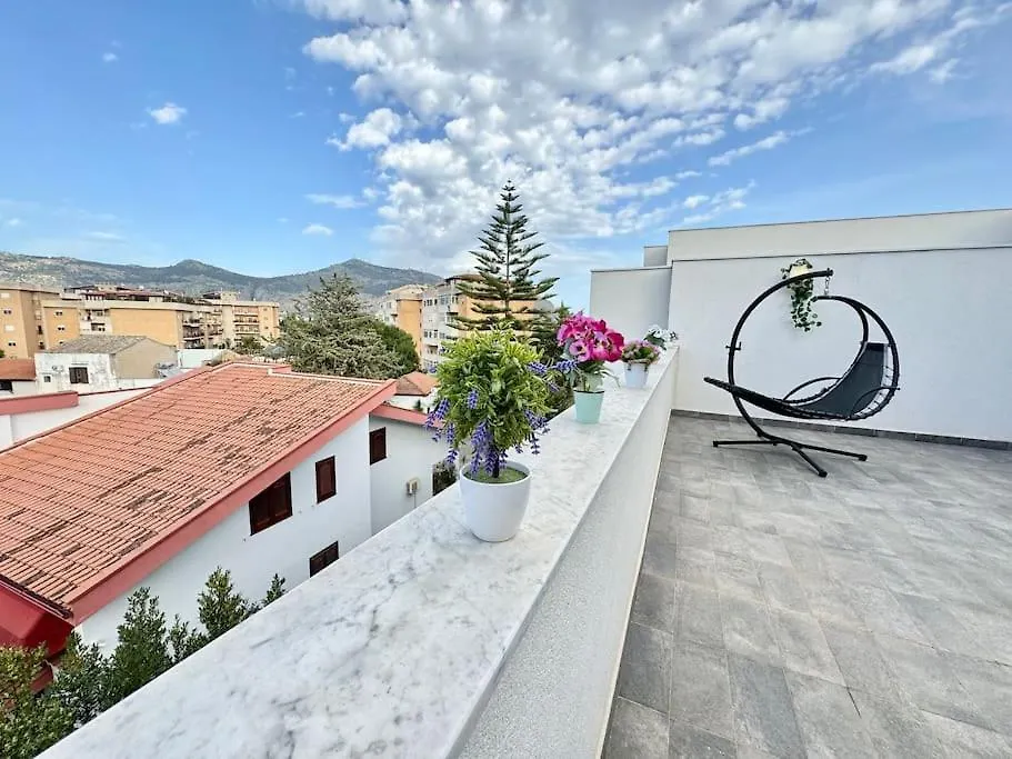 Attico Magnificent Wi-Fi/Free Parking Apartment Palermo Italy