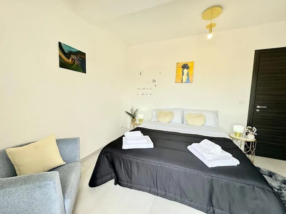Attico Magnificent Wi-Fi/Free Parking Apartment Palermo